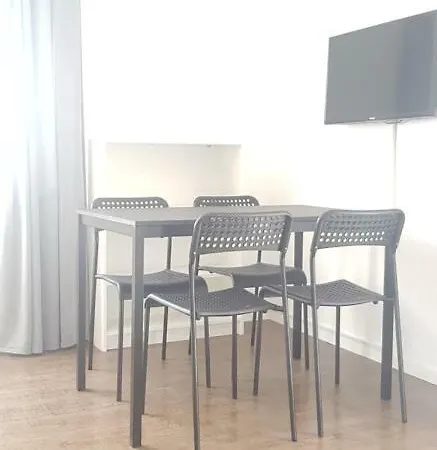 Schones 2-zimmer-appartment In Zentrum Apartamento Reutlingen