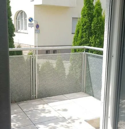 Schones 2-zimmer-appartment In Zentrum * Reutlingen