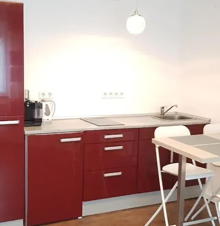 Schones 2-zimmer-appartment In Zentrum
